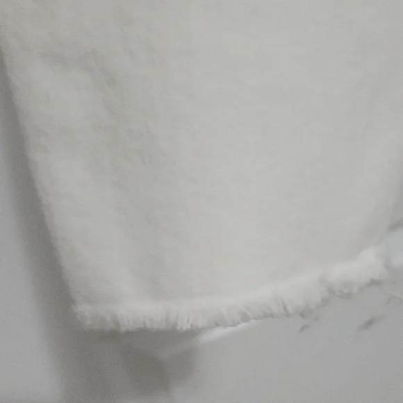 Levi's Women's White Jeans - Picture 8 of 9